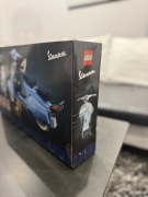 LEGO Icons 10298 Vespa 125
