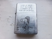 Zapalniczka Zippo Mosiądz Wietnam Replika US Army War Is Hell Snoopy