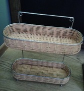 Owalny regał ratanowy