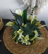 Wiosenny wianek-stroik