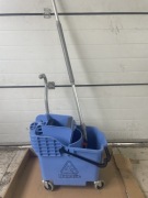 Wózek Sprzątający z mopem NUMATIC 