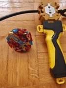 BEYBLADE Bączek + WYRZUTNIA Zestaw Stan BDB Gra
