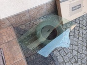 Opel Crossland x szyba drzwi przód  prawa ,osprzęt