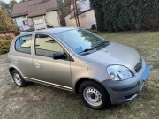 Toyota Yaris 1.0 Base (benzyna, 1 właściciel, polski salon) - prywatnie