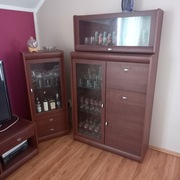 Komoda z nadstawką.