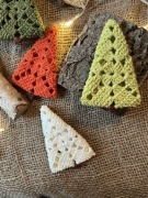 Choinki szydełkowe ozdoby świąteczne zestaw 5 sztuk