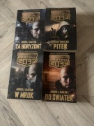 Metro 2033 komplet 4 książki Piter + Diakow W mrok Za horyzont Do światła