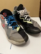 NIKE LeBron XVIII LOW