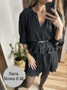 Czarna luźna rozkloszowana sukienka w kropki Zara S M 36 38 nowa plisowana