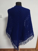 Chusta trójkątna chabrowa niebieska rękodzieło na szydełku 