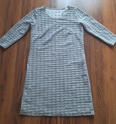 Sukienka w rozmiarze L