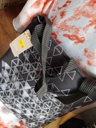  Bentoni Torebka z materiału NOWA  