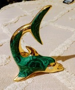 Porcelanowy delfin sygnowany. Kolor malachitowo-pozłacany lata 1960-1970...