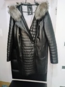 Kurtka skórzana z kapturem z odpinanym futrem z lisa,założona kilka razy