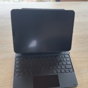 iPad Pro 11” M2(4th gen) 128GB 5G + klawiatura ESR | stan idealny
