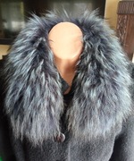 Obszycie kaptura płaszcza kołnierz szal 100% lis naturalny 71 cm srebrny