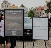 Stojak metalowy na reklamę plansze