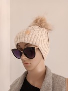 Damska zimowa, pleciona czapka z pomponem, beżowa, nowa