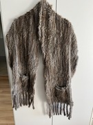 Szal futrzany z kieszeniami