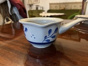 Sosjerka szaroniebieska Pruszków z kobaltowymi kwiatami