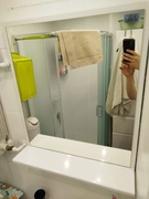 Lustro łazienkowe z półką 