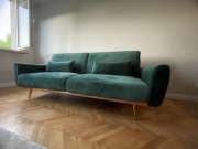 Welurowa rozkładana sofa