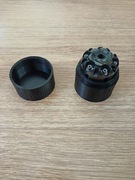 Pojemnik zakręcany do bębenka rewolweru .44 Remington Colt Pietta