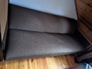 Tapczan rozkładany brązowy typowo z PRL 