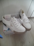 Tenisówki białe rozm 39