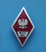 Absolwentka WSO WŁ tzw. rombik