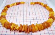 Sprzedam bursztyn bałtycki duże korale Vintage biżuteria