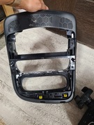 Radio i ramka Renault Clio IV 681043537R rama