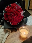 Bukiet z czerwonych wiecznych róż 