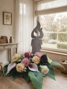 Stroik na grób typu świeczka, wiązanka typu świeczka 