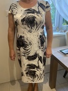Sukienka w kwiaty 