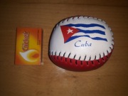 CIEKAWA PIŁKA - PIŁECZKA - SOFTBALL ? BEJSBOL ?