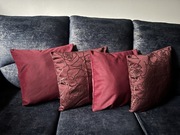 Poszewki dekoracyjne na poduszki (jaśki) burgundowe kwiatowe kompozycja