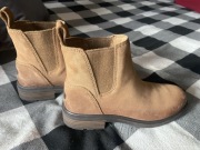 Botki UGG 39 zamsz , nowe bez metki,kupione w USA