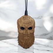 Pachnąca zawieszka drewniana „Brodaty Czacha” – zapach do wyboru