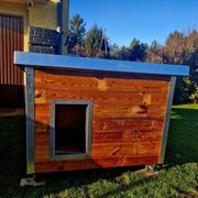 Buda dla dużego psa, ocieplana 