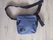 Torebka SINSAY saszetka listonoszka młodzieżowa chłopięca JAK NOWA