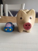 Dwie ceramiczne skarbonki dla dzieci.