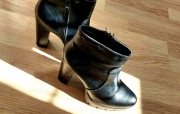 CUDOWNE botki ! Czarne, na koturnie. :) ELEGANCKIE