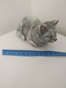 Figurka kotek beton