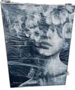 “Kobieta wśród kwiatów” ręcznie malowany obraz na płótnie, 90 x 120 cm