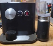 Ekspres na kapsułki DeLonghi Nespresso XN601  ze spieniaczem mleka
