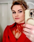 Naszyjnik ze strusich piór czerwony 