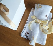 Box prezentowy z woreczkiem na kartę podarunkowową, prezent