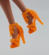 Buty dla lalki Barbie Standard i Curvy odblaskowe pomarańczowe