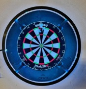 Stelaż z oświetleniem LED do darta